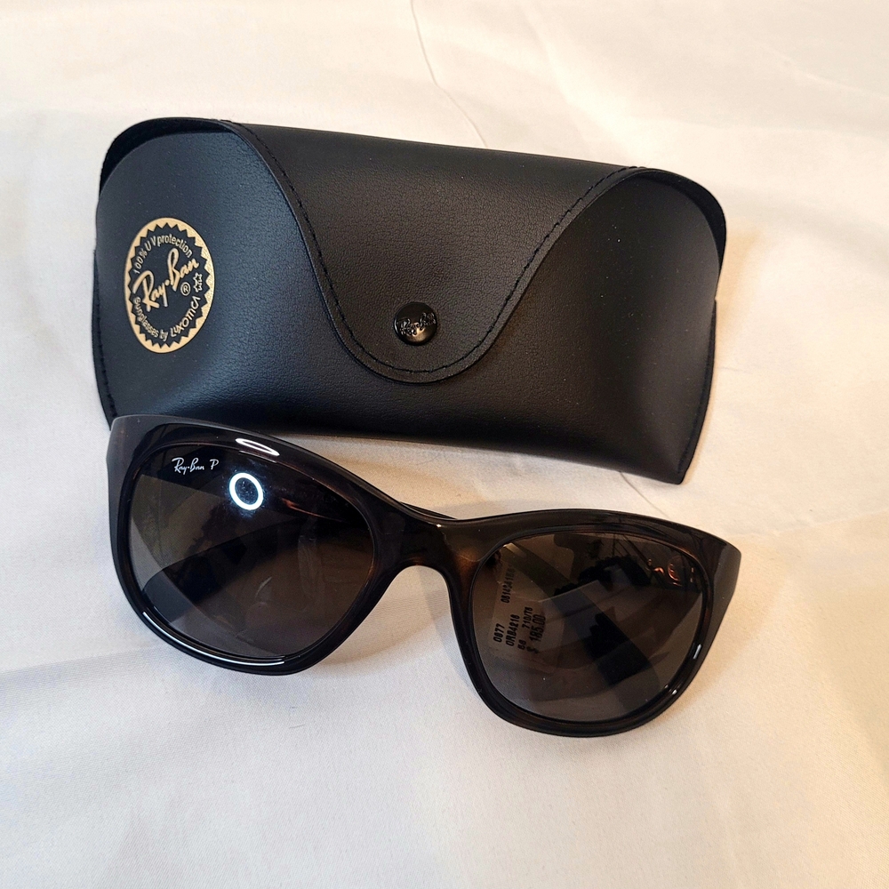 Ray-Ban Women's Black Sunglasses